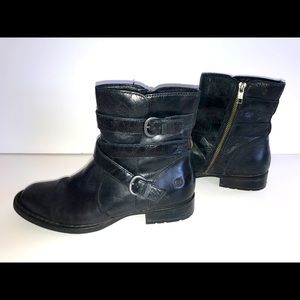 Born McMillan boots